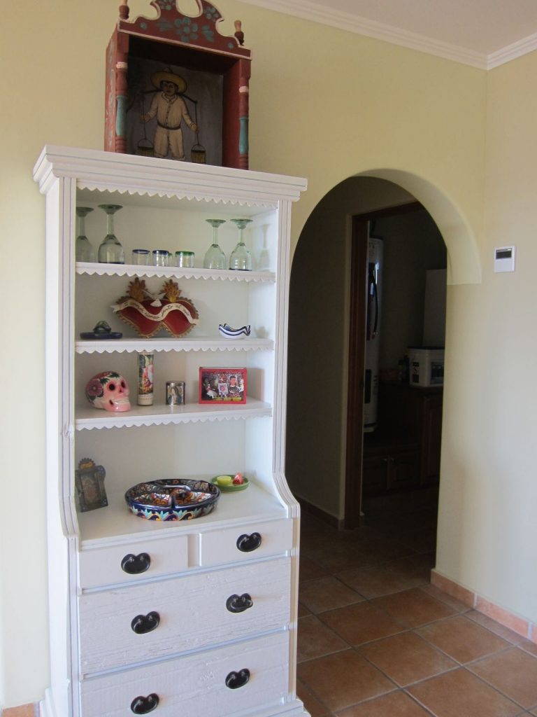 painted dining room cabinet